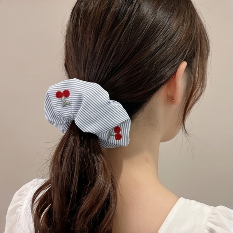 Şık Çizgili Kiraz Nakışlı Saç  - Embroidery Ring incelemesi ve fiyatı